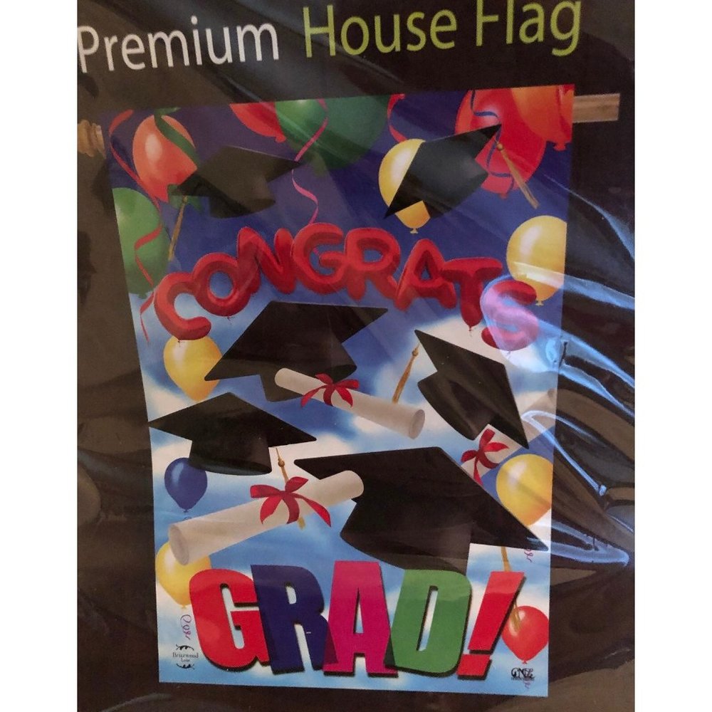 Evergreen small graduation garden flag